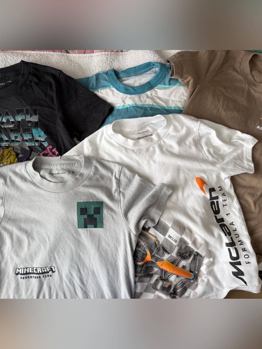abercrombie kids Tee Bundle size 9/10